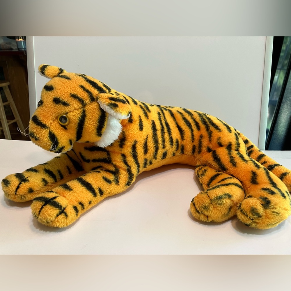 Vintage 1977 R Dakin Orange Bengal Tiger Stuffed Animal Plush 16 inches